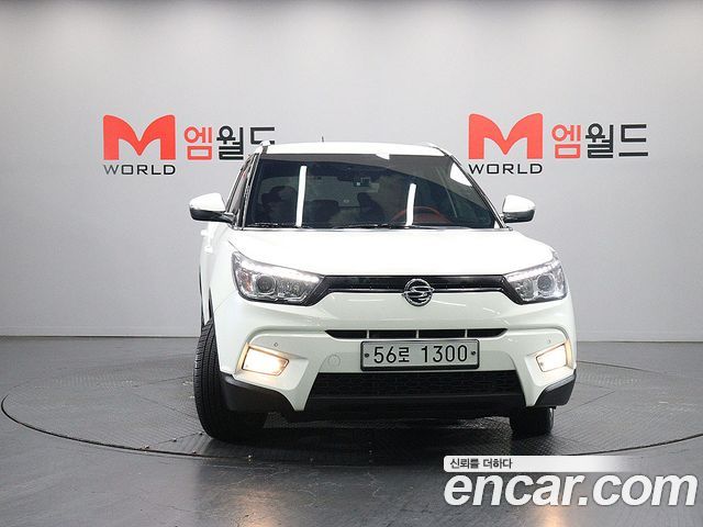 KG Mobility (SsangYong) Tivoli LX 2WD HI-DLX 2015 — фото 3