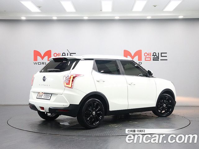 KG Mobility (SsangYong) Tivoli LX 2WD HI-DLX 2015 — фото 4