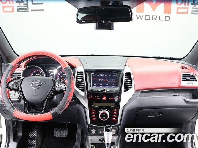 KG Mobility (SsangYong) Tivoli LX 2WD HI-DLX 2015 — фото 7