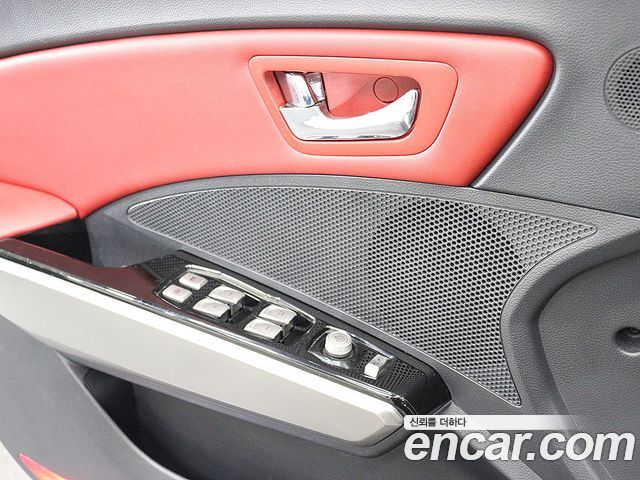 KG Mobility (SsangYong) Tivoli LX 2WD HI-DLX 2015 — фото 20