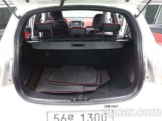 KG Mobility (SsangYong) Tivoli LX 2WD HI-DLX 2015 — фото 24
