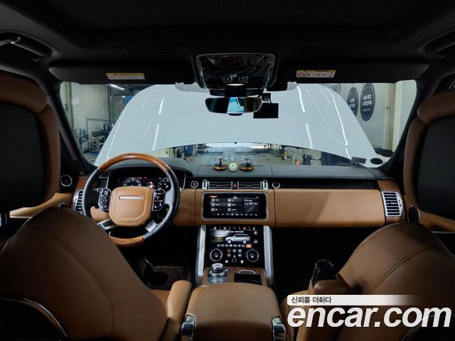 Land Rover Range Rover (IV) 5.0 SC AB LWB 2019 — фото 10