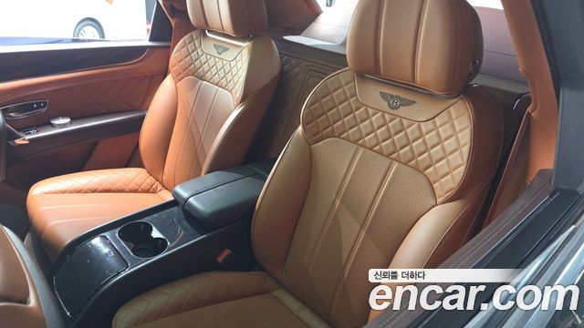 Bentley Bentayga 6.0 W12 2017 — фото 38