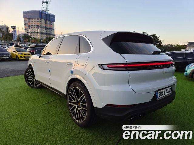 Porsche Cayenne (PO536) 3.0 E-Hybrid 2024 — фото 4