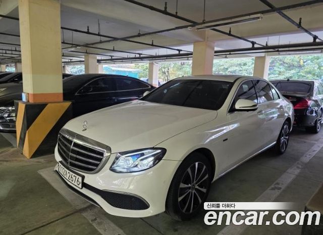 Mercedes-Benz E-Class (W213) E300e 4MATIC Exclusive 2020 — фото 2