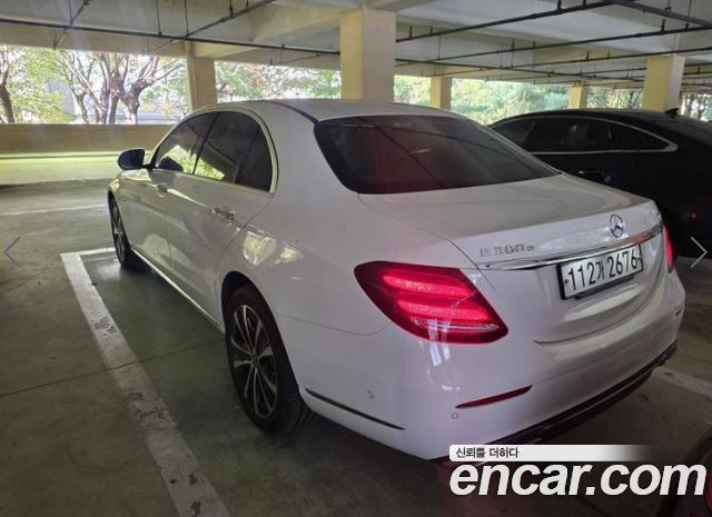 Mercedes-Benz E-Class (W213) E300e 4MATIC Exclusive 2020 — фото 3