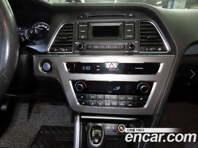 Hyundai Sonata Hybrid (LF) 2.0 HEV Modern 2015 — фото 16