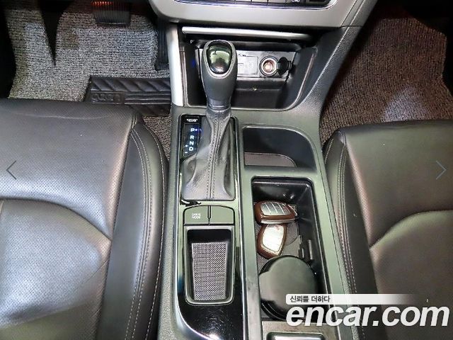 Hyundai Sonata Hybrid (LF) 2.0 HEV Modern 2015 — фото 17