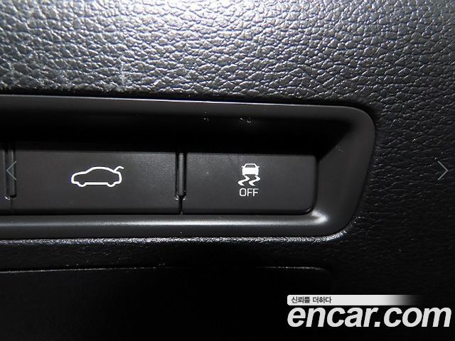 Hyundai Sonata Hybrid (LF) 2.0 HEV Modern 2015 — фото 19