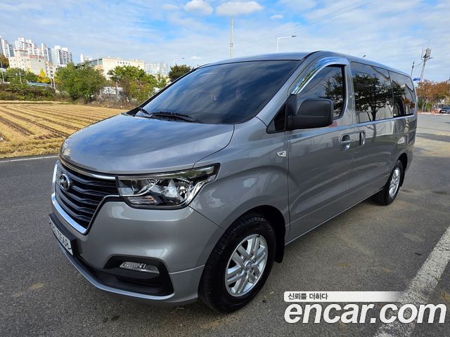 Hyundai Grand Starex Camping car
