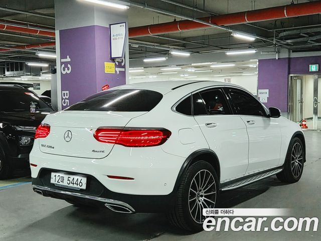 Mercedes-Benz GLC-Class (X253) GLC220 d 4MATIC Premium Coupe 2018 — фото 2