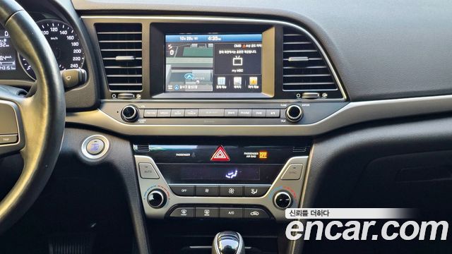 Hyundai Avante (AD) 1.6 GDI Smart 2017 — фото 17