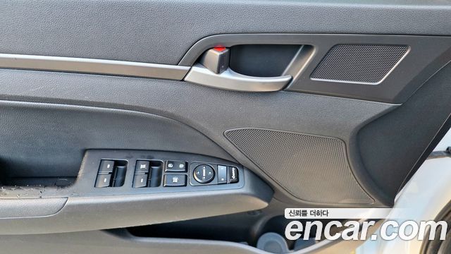 Hyundai Avante (AD) 1.6 GDI Smart 2017 — фото 19