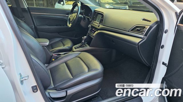 Hyundai Avante (AD) 1.6 GDI Smart 2017 — фото 22