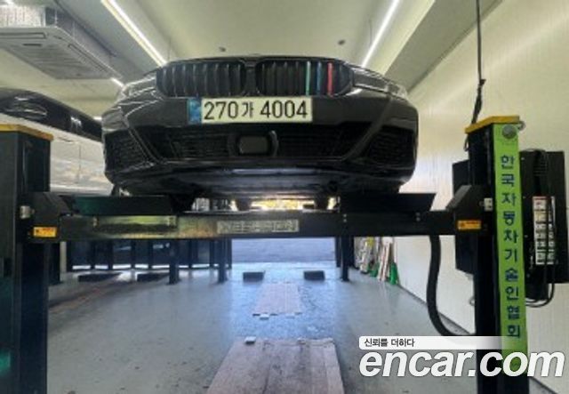BMW 5 Series (G30) 520i M Sport