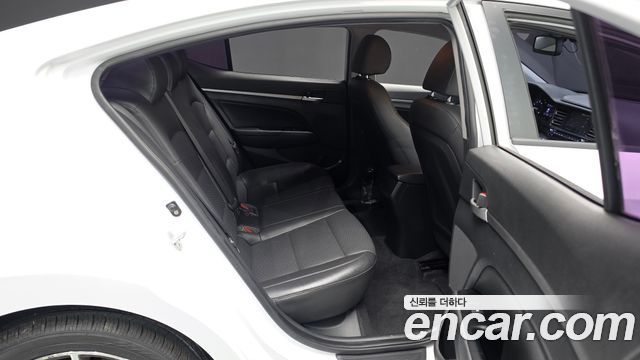 Hyundai Avante (AD) 1.6 Smart Choice 2020 — фото 11