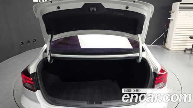 Hyundai Avante (AD) 1.6 Smart Choice 2020 — фото 20