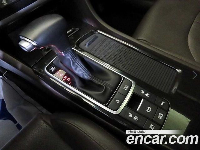 Kia K5 (II) 2.0 Noblesse 2019 — фото 16
