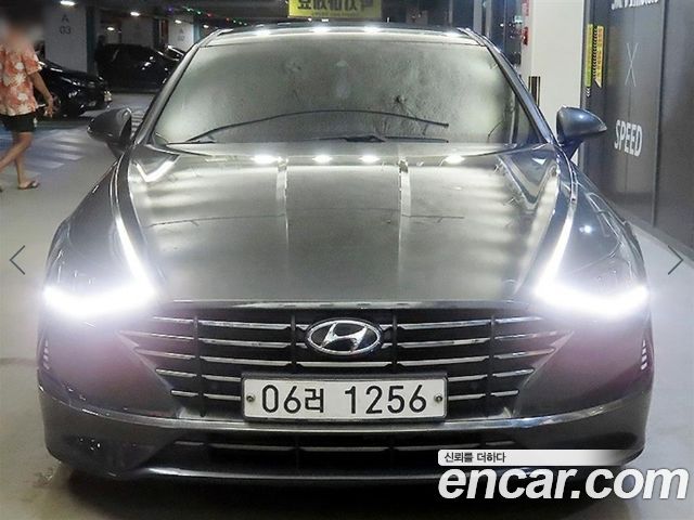 Hyundai Sonata (DN8) 2.0 Premium Family 2020 — фото 2