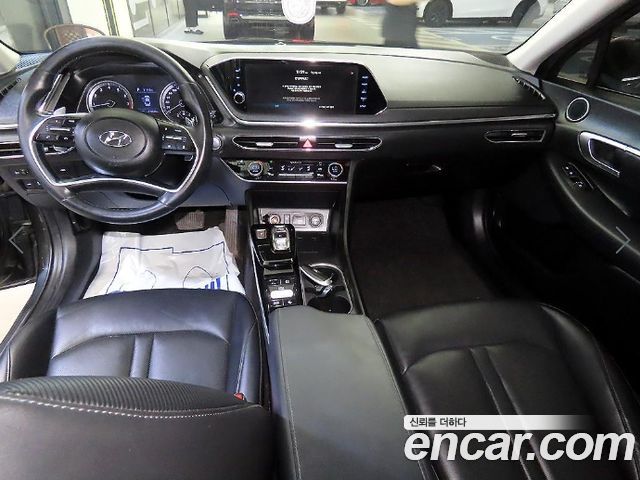 Hyundai Sonata (DN8) 2.0 Premium Family 2020 — фото 10