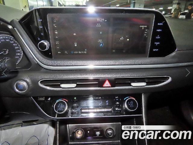 Hyundai Sonata (DN8) 2.0 Premium Family 2020 — фото 15
