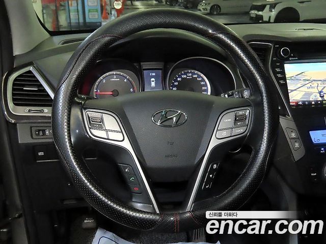 Hyundai Santa Fe (DM) Diesel(e-VGT) 2.0 2WD Premium 2013 — фото 16