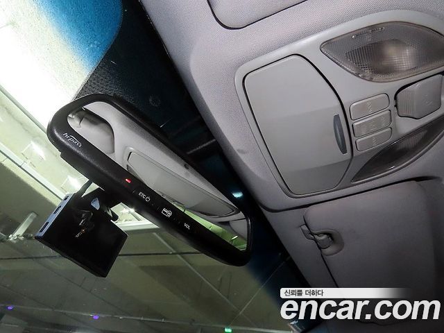 Hyundai Santa Fe (DM) Diesel(e-VGT) 2.0 2WD Premium 2013 — фото 18