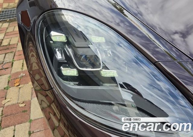 Porsche Panamera (971) 3.0 AWD 2018 — фото 20
