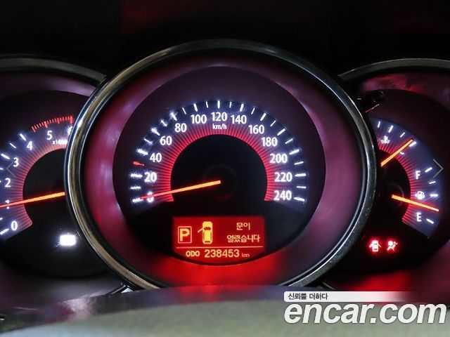 Kia Sorento R Diesel 2.0 2WD TLX Premium 2012 — фото 9