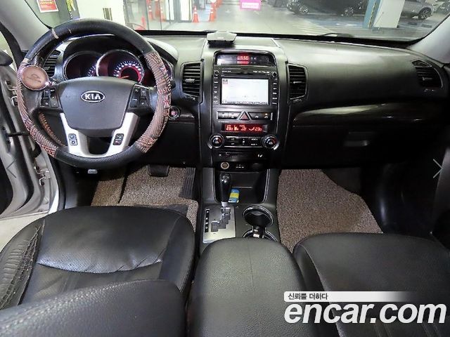 Kia Sorento R Diesel 2.0 2WD TLX Premium 2012 — фото 10