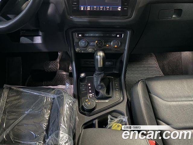 Volkswagen Tiguan (II) 2.0 TDI 4Motion Prestige 2020 — фото 15