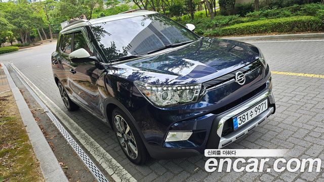KG Mobility (SsangYong) Tivoli LX 2WD HI-DLX 2016 — фото 2