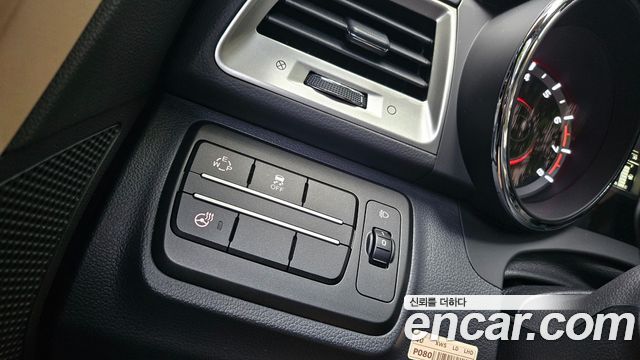 KG Mobility (SsangYong) Tivoli LX 2WD HI-DLX 2016 — фото 10