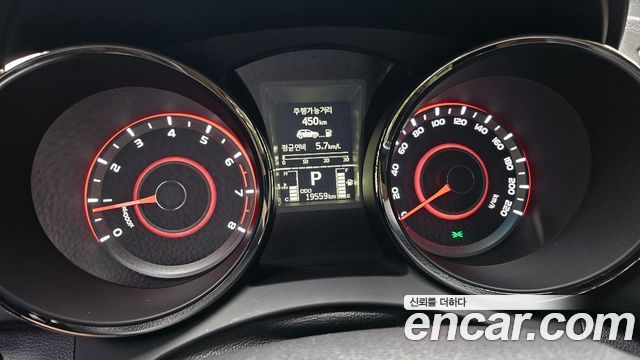 KG Mobility (SsangYong) Tivoli LX 2WD HI-DLX 2016 — фото 16