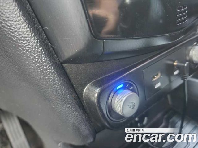 KG Mobility (SsangYong) Tivoli Air 1.6 RX 2WD 2017 — фото 16