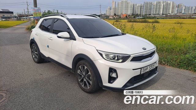 Kia Stonic Diesel 1.6 Prestige 2018 — фото 2