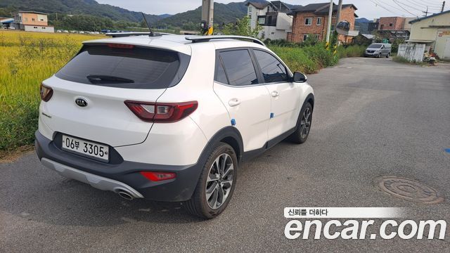 Kia Stonic Diesel 1.6 Prestige 2018 — фото 4