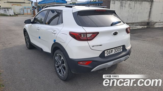Kia Stonic Diesel 1.6 Prestige 2018 — фото 5
