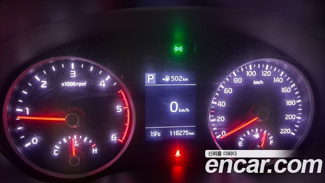 Kia Stonic Diesel 1.6 Prestige 2018 — фото 9
