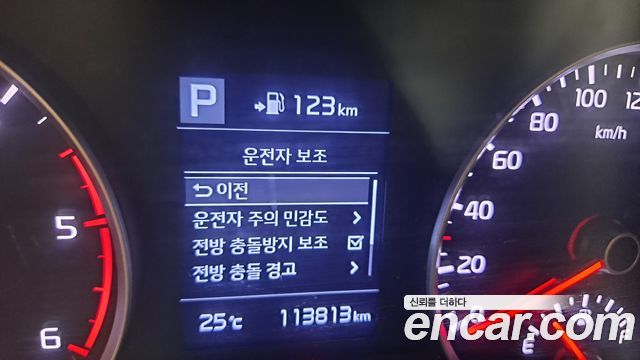 Kia Stonic Diesel 1.6 Prestige 2018 — фото 16