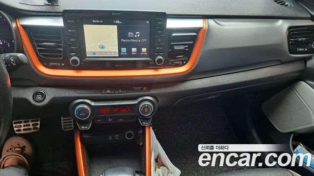 Kia Stonic Diesel 1.6 Prestige 2018 — фото 18