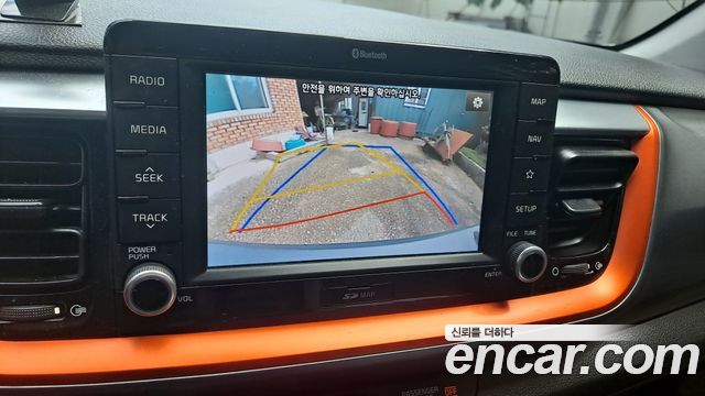 Kia Stonic Diesel 1.6 Prestige 2018 — фото 20