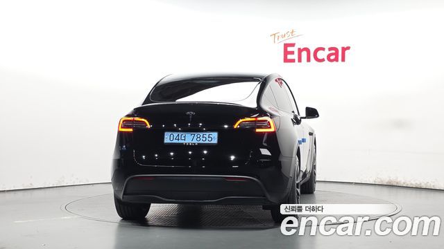 Tesla Model Y RWD 2024 — фото 4