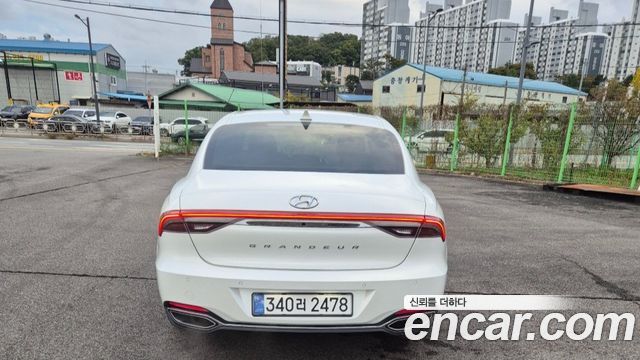 Hyundai Grandeur (IG) 3.0 LPi (Taxi) example 2020 — фото 2