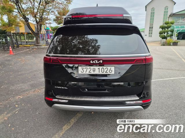 Kia Carnival (IV) Hi Limousine Conversion(LPG) 2023 — фото 4