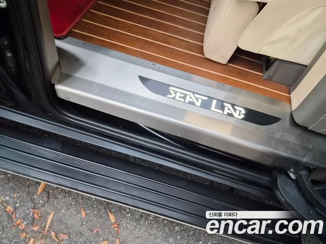 Kia Carnival (IV) Hi Limousine Conversion(LPG) 2023 — фото 19