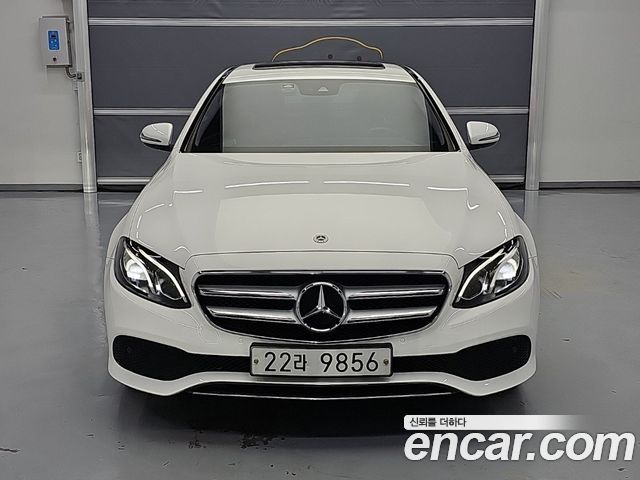 Mercedes-Benz E-Class (W213) E200 Avantgarde 2018 — фото 2