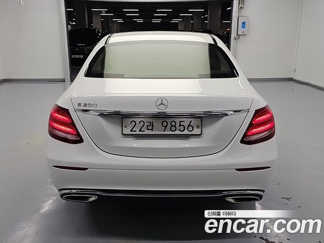 Mercedes-Benz E-Class (W213) E200 Avantgarde 2018 — фото 3