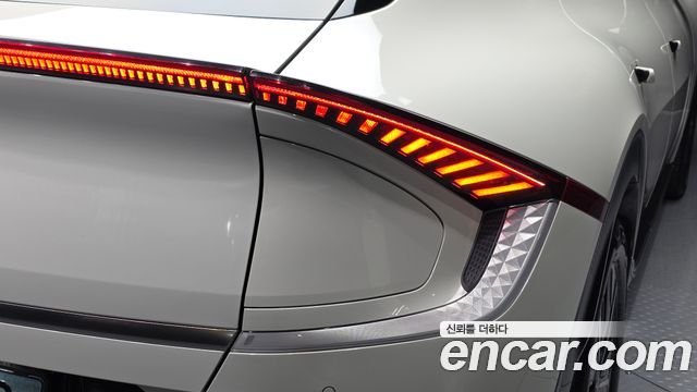Kia EV6 Long Range Earth 2022 — фото 23