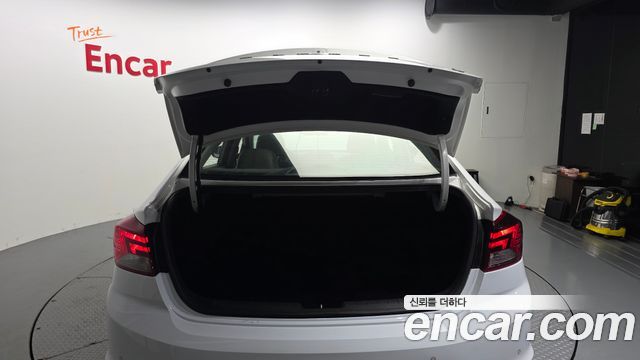 Hyundai Avante (AD) 1.6 Smart Choice 2020 — фото 20